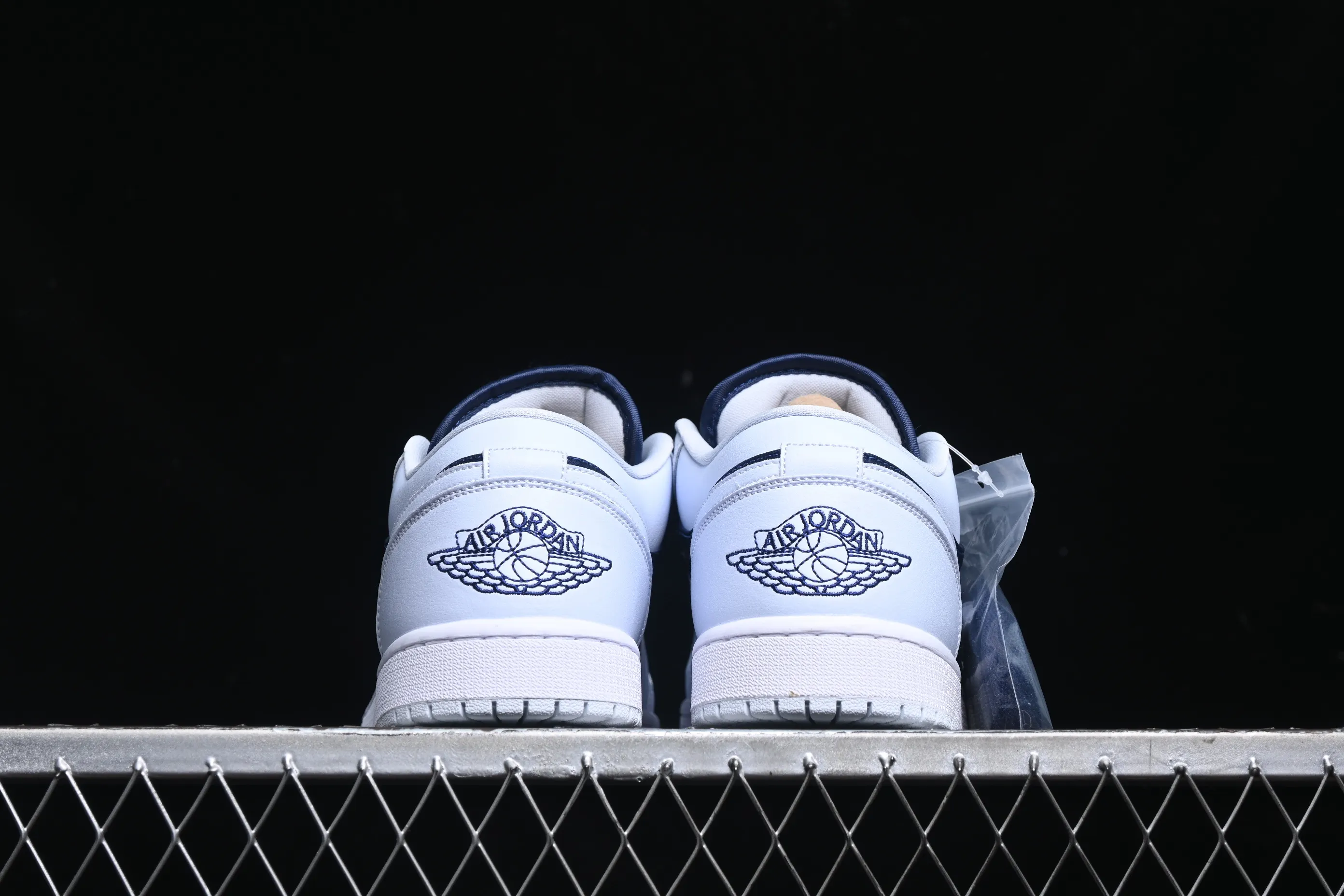 All categories Air Jordan Jordan series basketball shoes Air Jordan 1 Low Air Jordan 1 Low AJ1 Joe 1 silk navy blue low-top cultural casual sneakers FZ8778-044